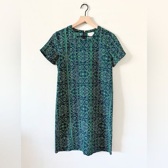 Adrienne Vittadini Short Sleeve Sheath Dress in Navy, Green, White Geo Pattern 2 - Picture 1 of 6